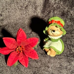 Vintage HOMCO Christmas Mama Bear Figurine #5600